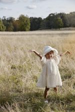 Elodie - Klobuček z UV zaščito - Embroidery Anglaise - slika 7