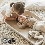Leander® Previjalna podloga Matty™ Cappuccino - slika 10