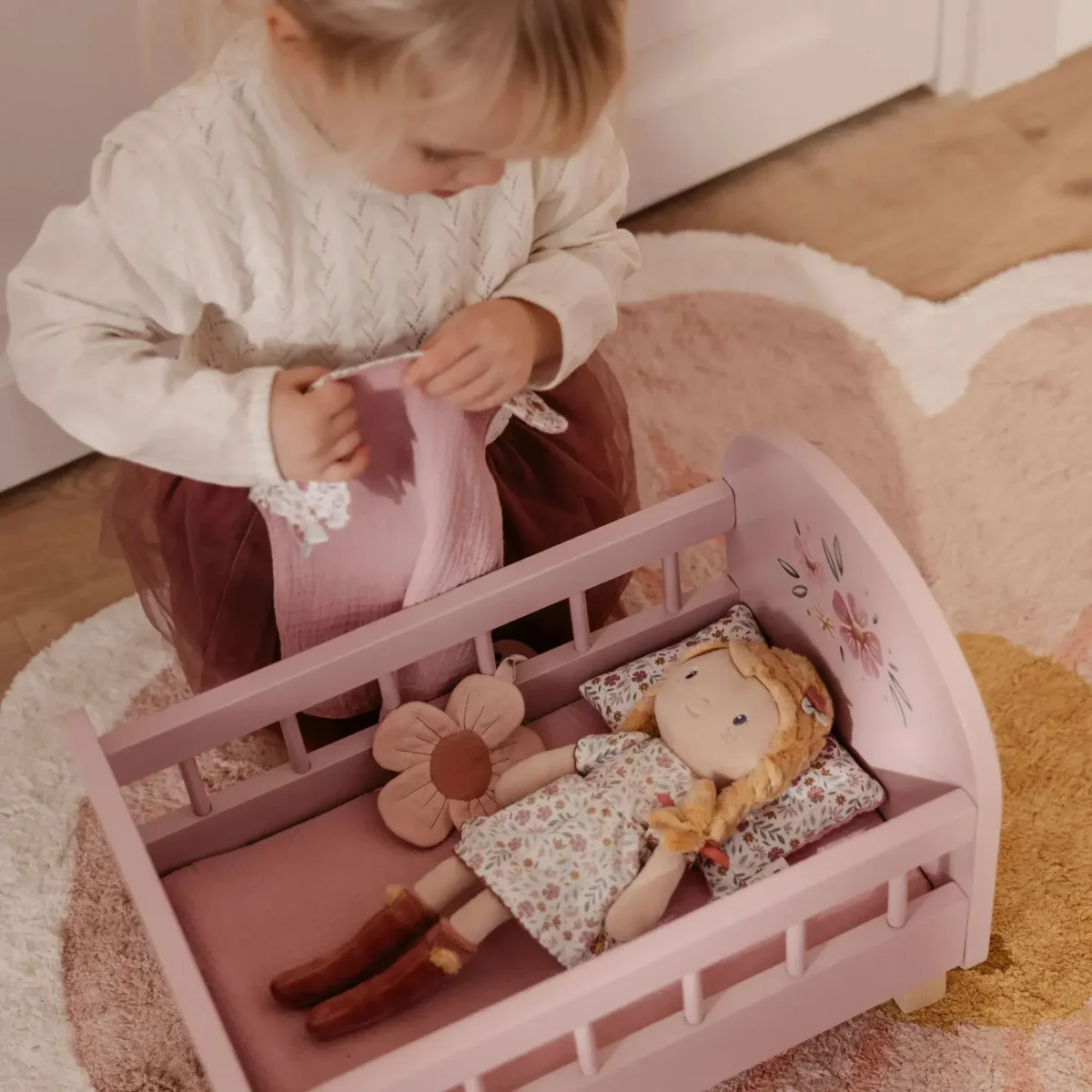 Little Dutch Punčka Julia M 35 cm - slika 3
