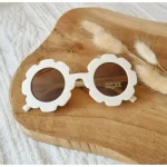 Rammelaartje Otroška sončna očala rožica - beige - slika 2