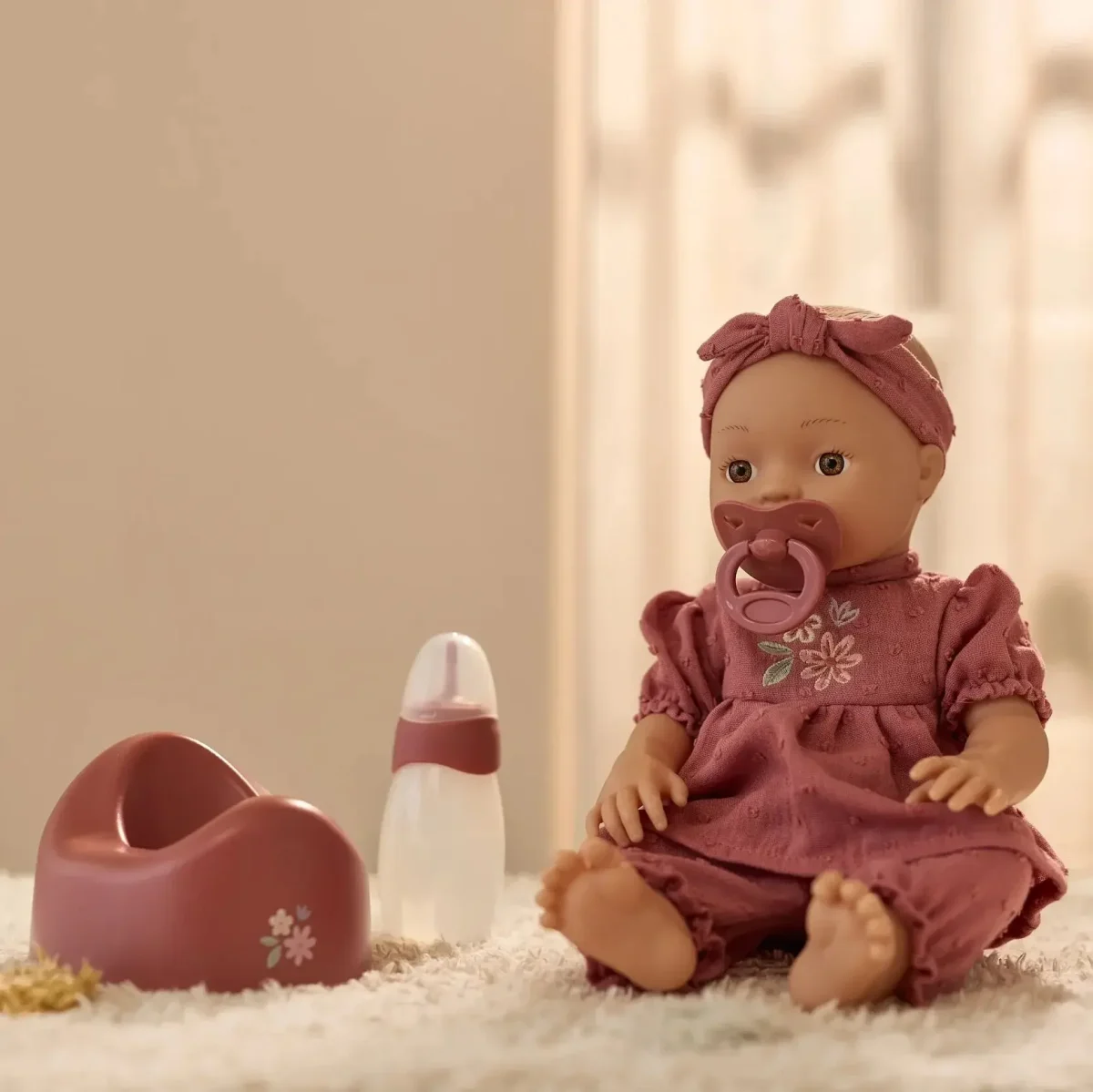 Little Dutch Punčka, ki pije in lula Livia - slika 2
