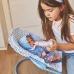 Monnëka Punčka Helena Blue Floral - slika 4